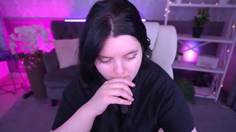 Snapshot of littleshyy chatting on February 2026 01:56:01 PM Masha online show from February 2026 01:56:01 PM