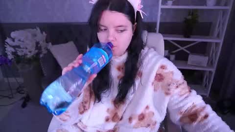 Snapshot of littleshyy chatting on March 2026 07:14:02 AM Masha online show from March 2026 07:14:02 AM