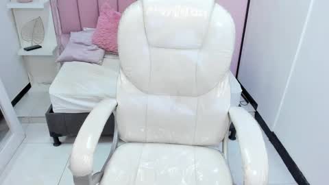 Snapshot of littlesofii chatting on November 2025 10:21:02 PM sofii online show from November 2025 10:21:02 PM