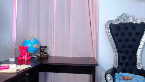 Snapshot of littlesophia_ chatting on December 2024 03:31:01 PM zara online show from December 2024 03:31:01 PM