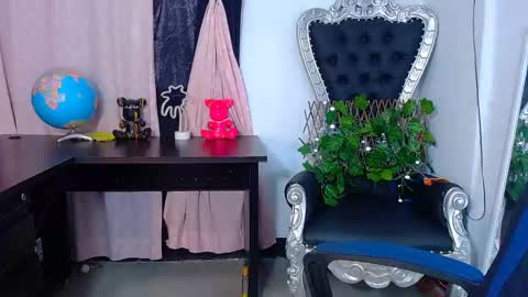 Snapshot of littlesophia_ chatting on January 2025 03:45:01 PM zara online show from January 2025 03:45:01 PM