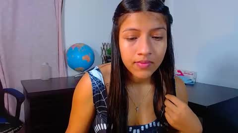Snapshot of littlesophia_ chatting on January 2025 12:07:02 PM zara online show from January 2025 12:07:02 PM