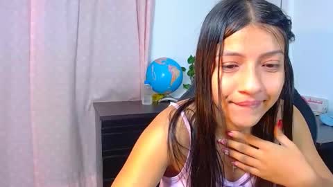 Snapshot of littlesophia_ chatting on February 2025 12:06:02 PM zara online show from February 2025 12:06:02 PM