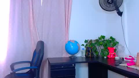 Snapshot of littlesophia_ chatting on February 2025 06:44:01 PM zara online show from February 2025 06:44:01 PM
