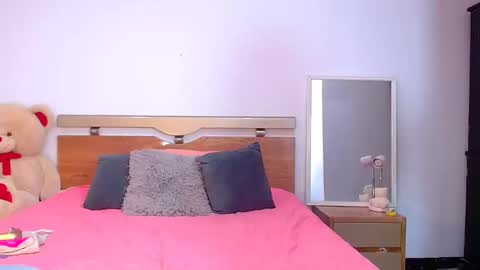 Snapshot of littlesophia_ chatting on February 2025 02:06:02 PM zara online show from February 2025 02:06:02 PM