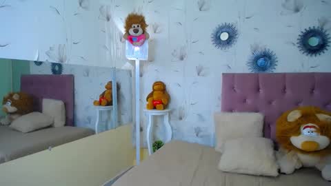 Snapshot of littlesophia_ chatting on February 2025 04:44:01 PM zara online show from February 2025 04:44:01 PM