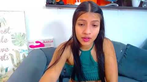 Snapshot of littlesophia_ chatting on March 2025 12:15:01 PM zara online show from March 2025 12:15:01 PM