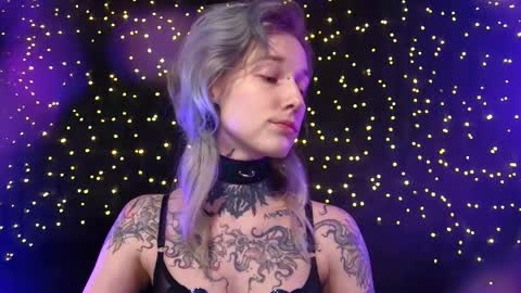 Niki  free tg channel with some photos gifs and info about streams  online show from February 2026 02:55:01 PM