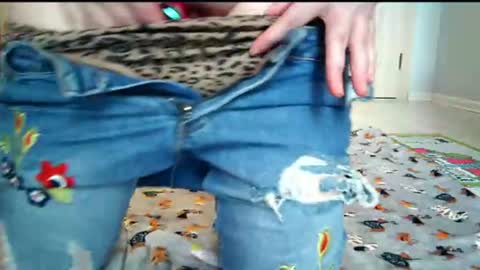 Your Nicole if you want pvt with me tip 150 tkn extra and we go....... online show from June 2026 01:34:01 PM
