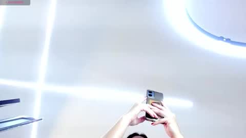 littlevaale online show from October 2025 11:29:01 AM