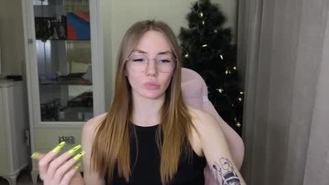 Snapshot of littlevildevil chatting on December 2024 02:22:01 PM Eliana online show from December 2024 02:22:01 PM