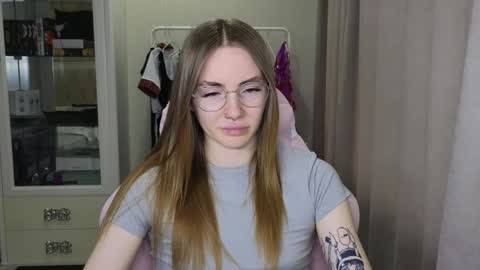 Snapshot of littlevildevil chatting on January 2025 11:54:02 AM Eliana online show from January 2025 11:54:02 AM
