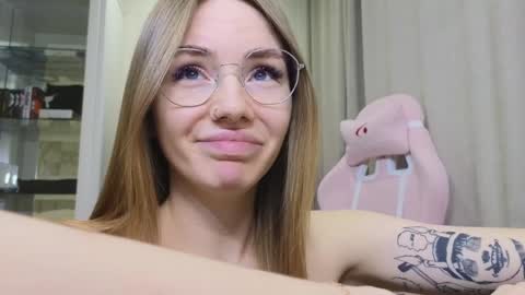 Snapshot of littlevildevil chatting on January 2025 11:17:01 AM Eliana online show from January 2025 11:17:01 AM
