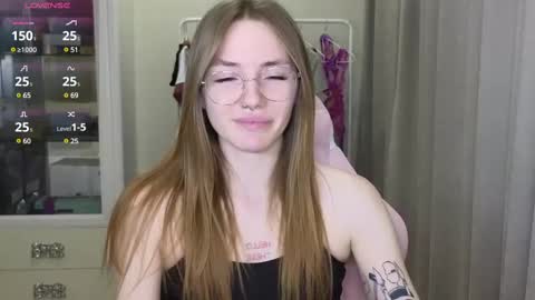 Snapshot of littlevildevil chatting on March 2025 02:23:02 PM Eliana online show from March 2025 02:23:02 PM