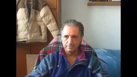 liuk53 online show from December 2025 02:00:02 PM