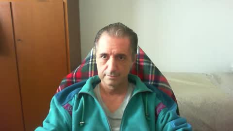 liuk53 online show from April 2026 12:33:02 PM