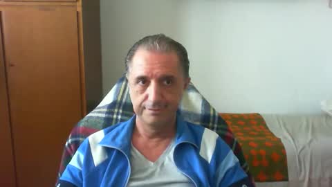 liuk53 online show from May 2026 12:23:02 PM