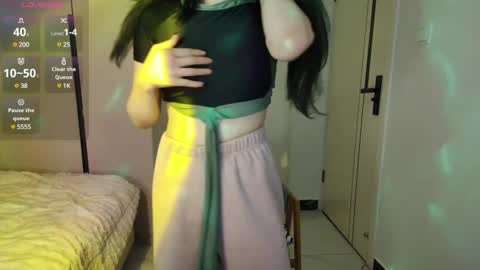 nana online show from February 2025 02:21:01 PM