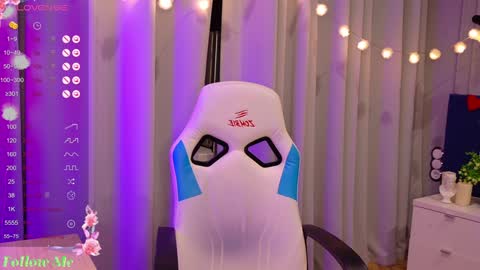 Liv 3 online show from February 2025 07:55:01 PM