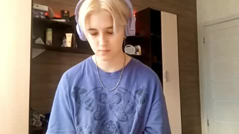Snapshot of liviastubson chatting on September 2025 02:39:02 PM Nora online show from September 2025 02:39:02 PM