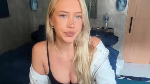 olivia online show from March 2026 01:11:01 AM