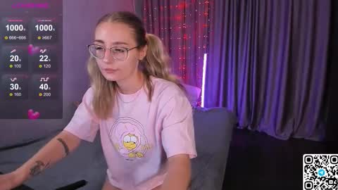 My name is Livy Nice to meet you  Thumbs up please its important online show from September 2025 04:42:01 PM