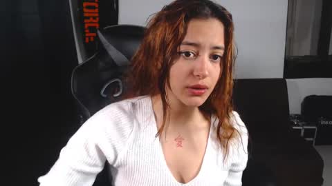 Snapshot of liz_beths chatting on October 2025 09:34:02 PM Elizabeth online show from October 2025 09:34:02 PM