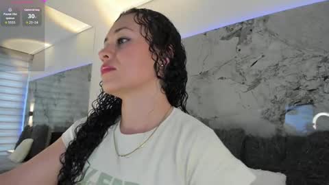 Liz  online show from October 2025 11:31:02 AM