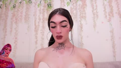 Liz Luna online show from April 2026 07:00:01 PM