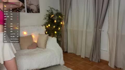 Snapshot of liza_mur chatting on November 2025 06:10:02 PM your love online show from November 2025 06:10:02 PM