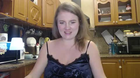 Snapshot of lizacakes chatting on February 2025 03:09:01 PM LizaCakes online show from February 2025 03:09:01 PM