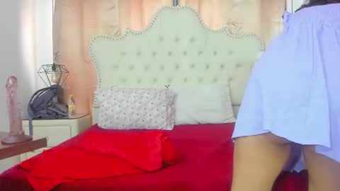 Snapshot of lizandjuan chatting on November 2025 06:34:01 PM lizANDjuan online show from November 2025 06:34:01 PM