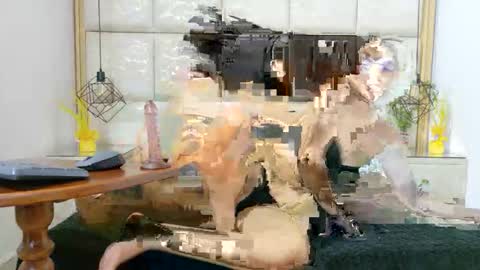 Snapshot of lizandjuan chatting on December 2025 06:36:02 PM lizANDjuan online show from December 2025 06:36:02 PM