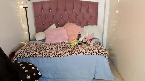 Lizha  online show from May 2026 07:55:02 PM