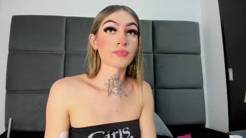 Snapshot of lizz_luna chatting on October 2025 02:51:02 PM lizz_luna online show from October 2025 02:51:02 PM