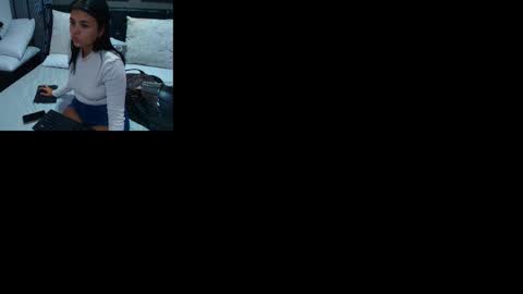 Lizz  online show from September 2025 11:36:01 AM