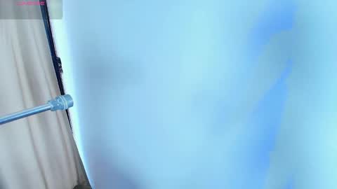 Lizz  online show from October 2025 12:27:01 PM