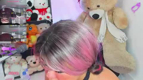 Lizz  online show from June 2026 12:20:01 PM