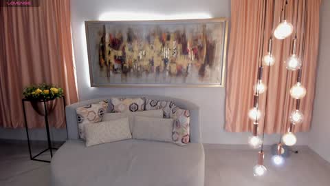 Lizzi  online show from January 2025 11:02:02 AM