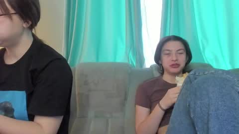 lizzi_muur online show from February 2025 10:48:02 AM