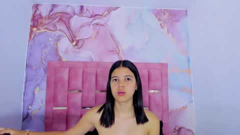 Snapshot of lizzmartin chatting on December 2024 07:39:02 PM Sweet Lizz online show from December 2024 07:39:02 PM