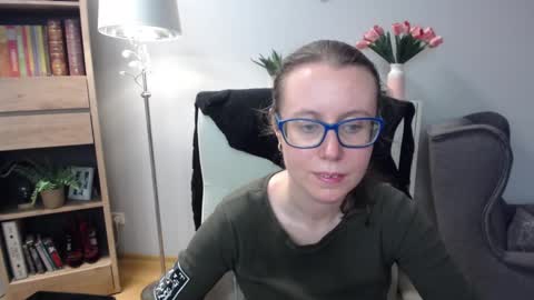 Snapshot of lizzy_sparkle chatting on March 2026 05:32:02 AM Lizzy online show from March 2026 05:32:02 AM