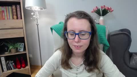 Snapshot of lizzy_sparkle chatting on March 2026 05:22:02 AM Lizzy online show from March 2026 05:22:02 AM