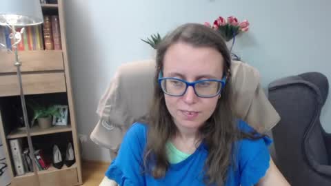 Lizzy online show from June 2026 04:44:01 AM