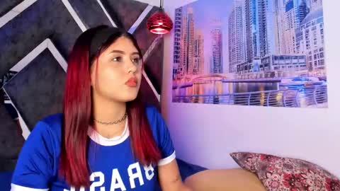 Snapshot of lizzy_sweet2 chatting on October 2025 03:50:02 AM lizzy_sweet2 online show from October 2025 03:50:02 AM