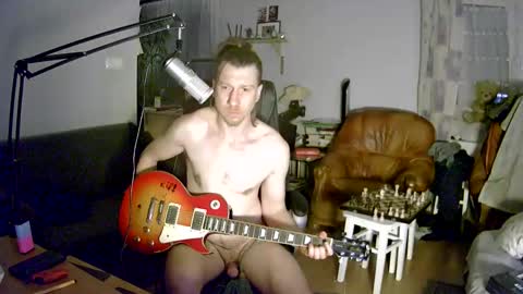 lkonig504475 online show from December 2024 10:43:02 PM