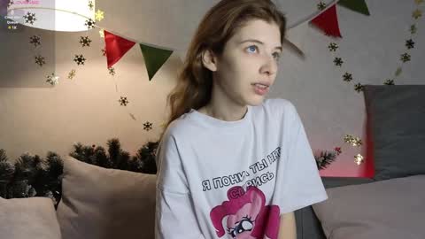 Lesly online show from December 2024 05:35:02 PM