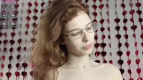 Lesly online show from February 2025 07:10:02 PM