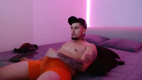 lliamm 2 online show from February 2025 01:11:01 AM