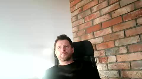 Snapshot of lllukasssxxx chatting on November 2025 01:07:02 PM lllukasssxxx online show from November 2025 01:07:02 PM